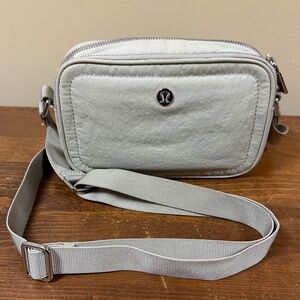 Lululemon Crossbody Camera Bag 2L